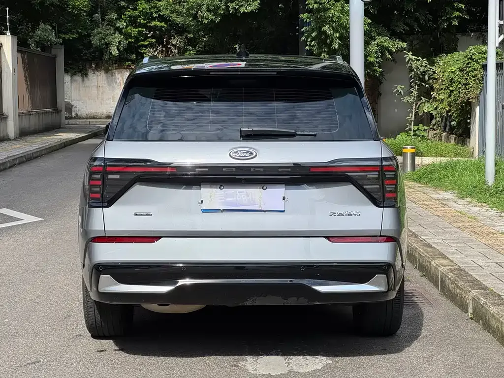 Ford Edge — фото 6