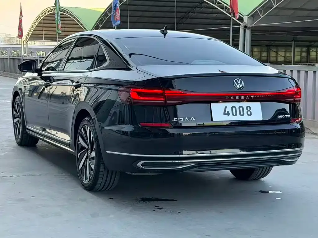 Volkswagen Passat — фото 2