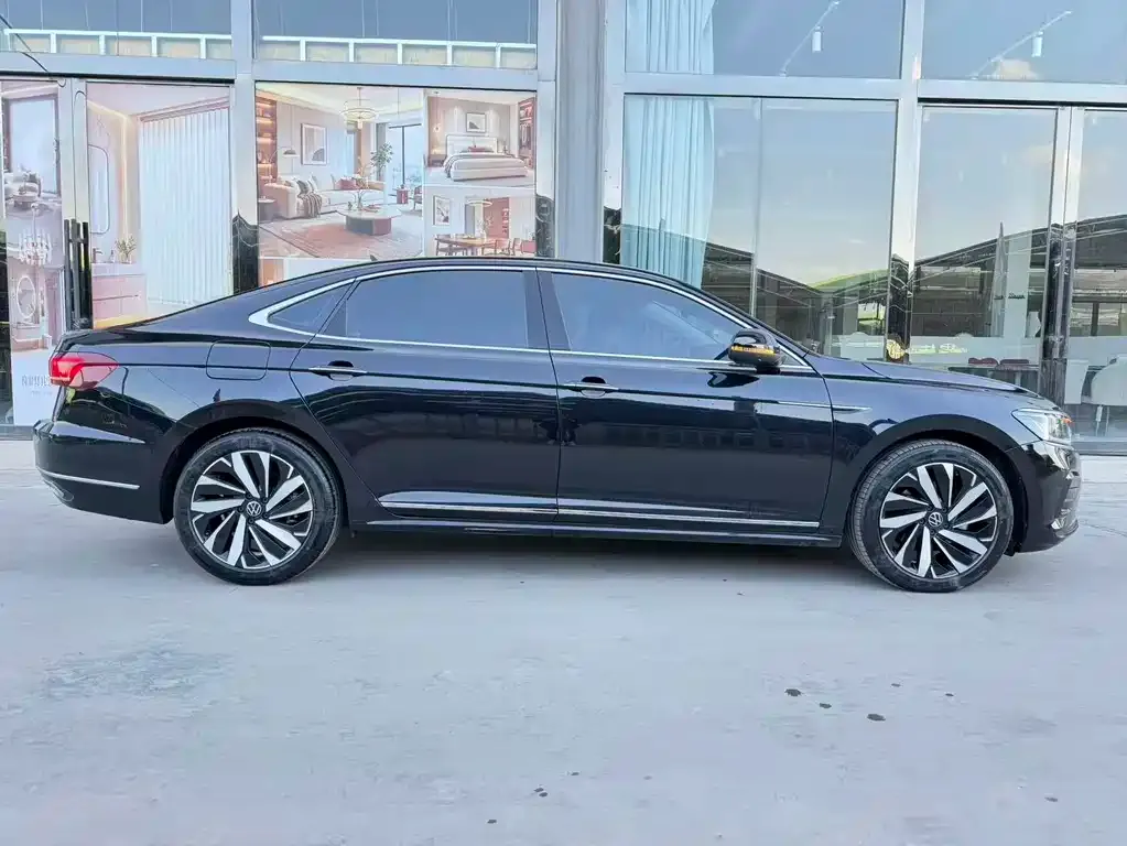 Volkswagen Passat — фото 5