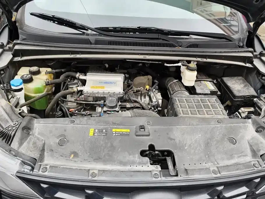 GAC Motor Trumpchi M6 — фото 10