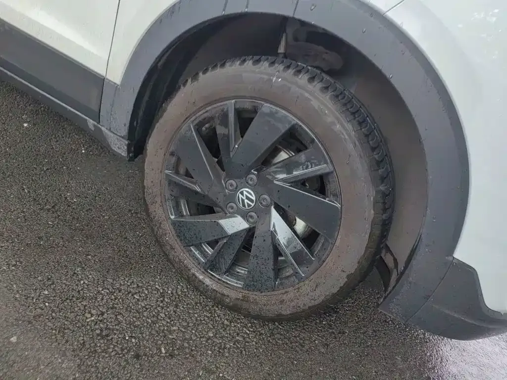 Volkswagen Tharu — фото 10