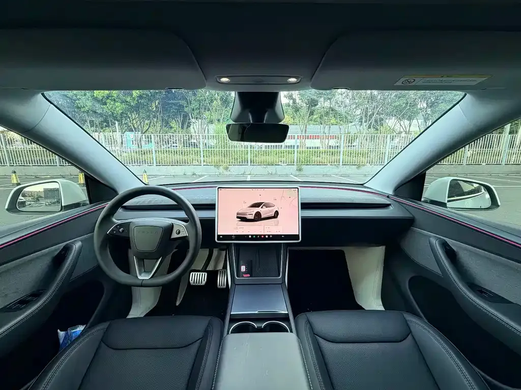 Tesla Model Y — фото 7