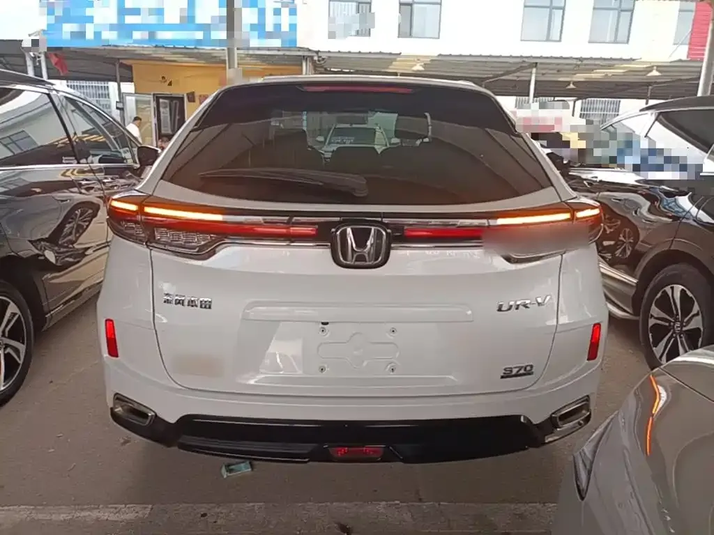 Honda UR-V — фото 7