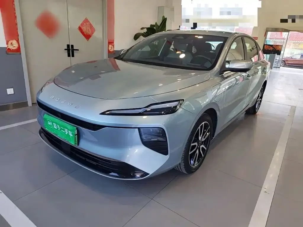 Roewe D6 — фото 1
