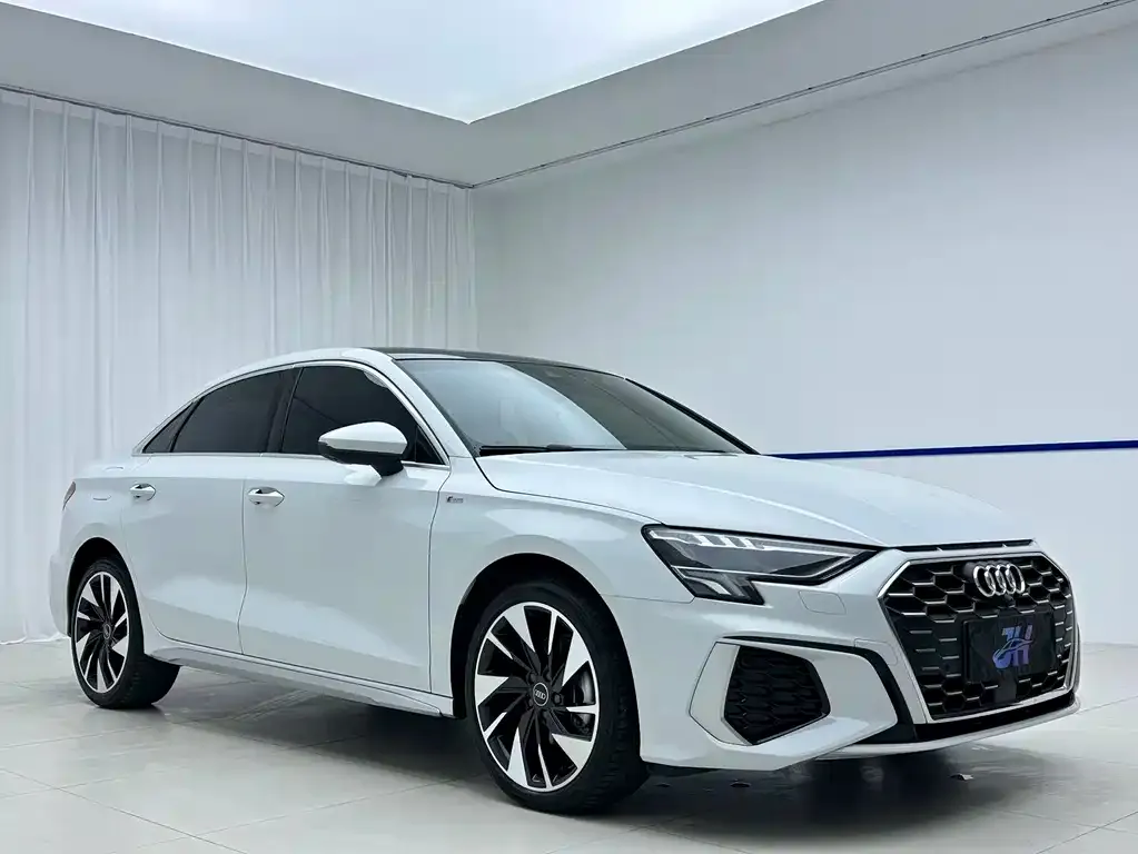 Audi A3 — фото 3
