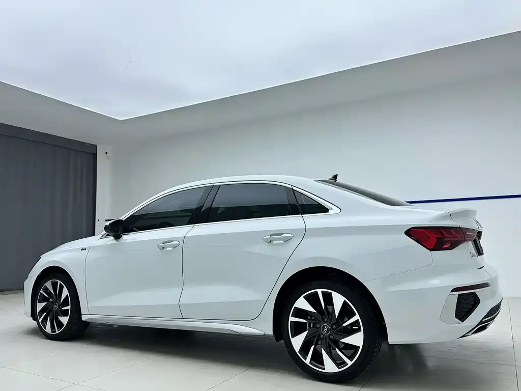 Audi A3 — фото 7