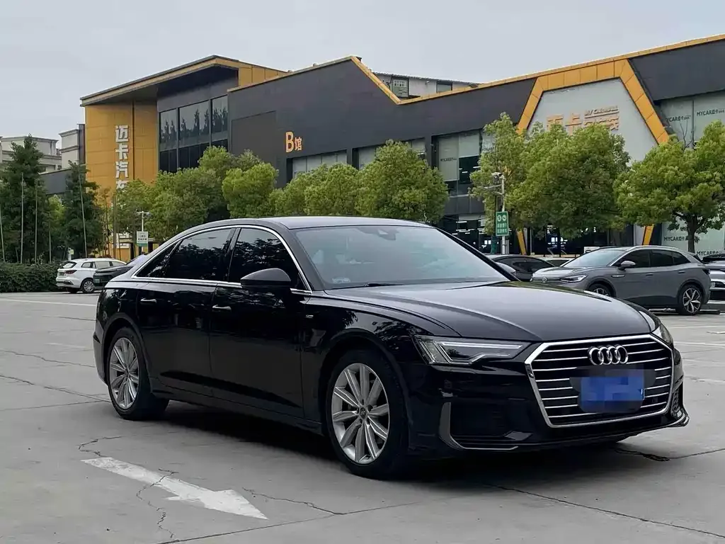 Audi A6L — фото 2