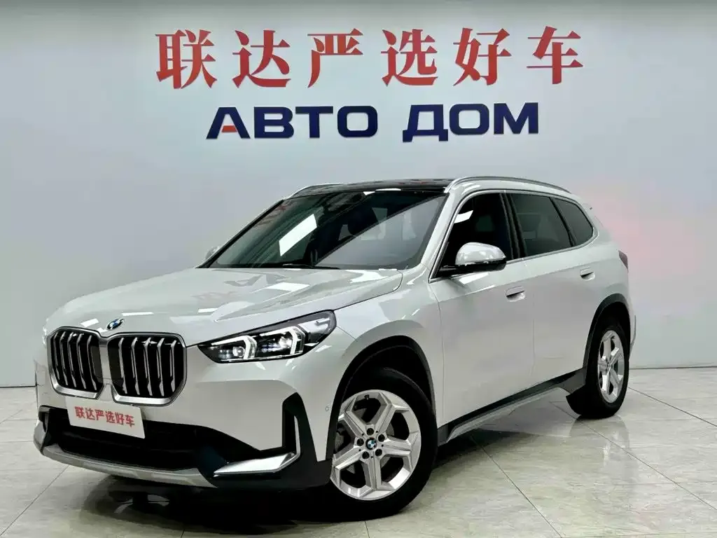 BMW X1 — фото 1