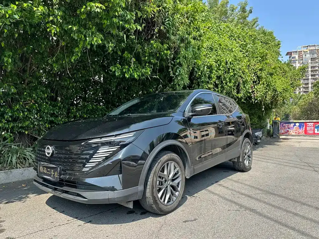 Nissan Qashqai — фото 1