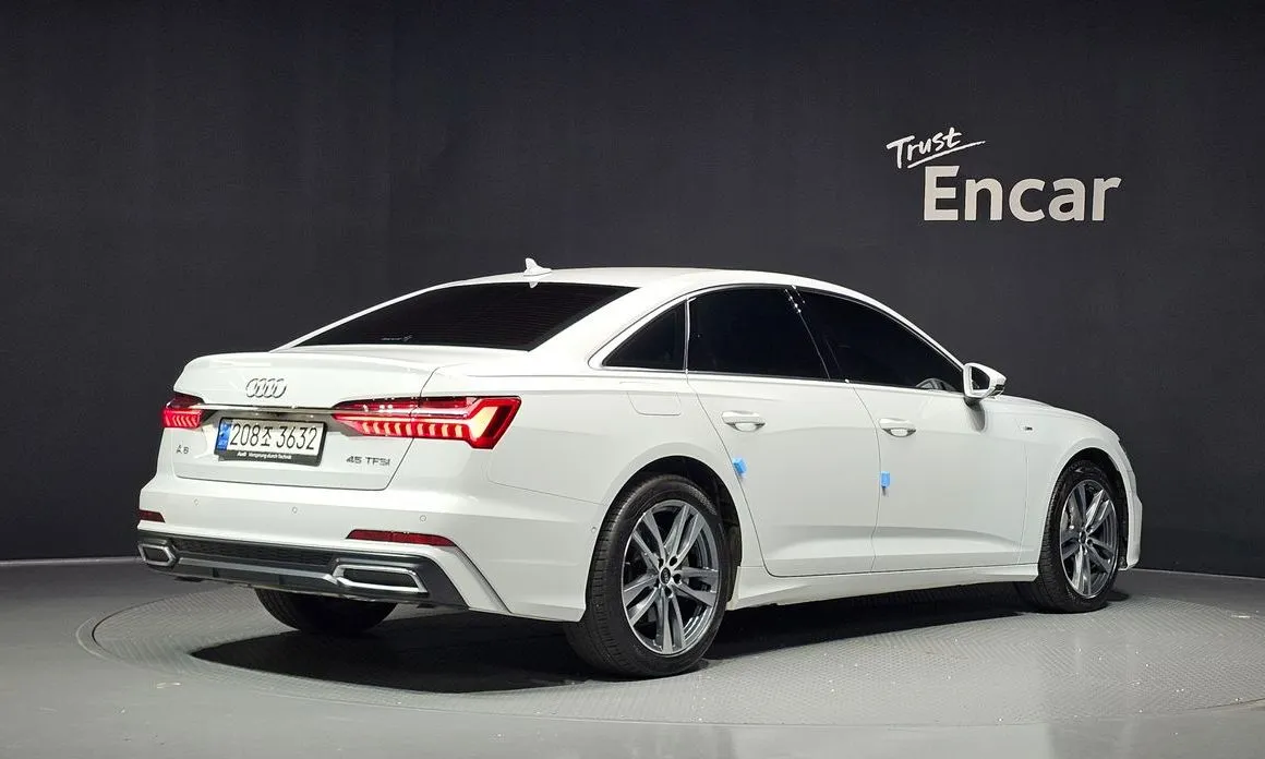 Audi A6 — фото 10