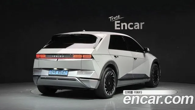 Hyundai Ioniq5 — фото 5