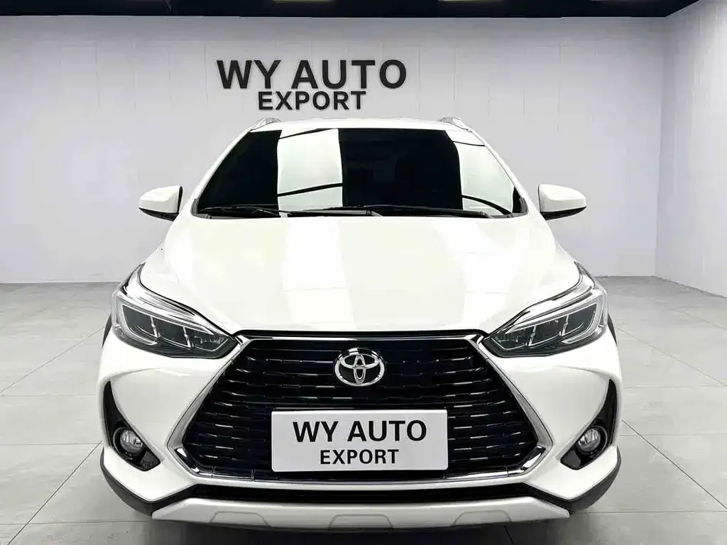 Toyota Yaris L — фото 6