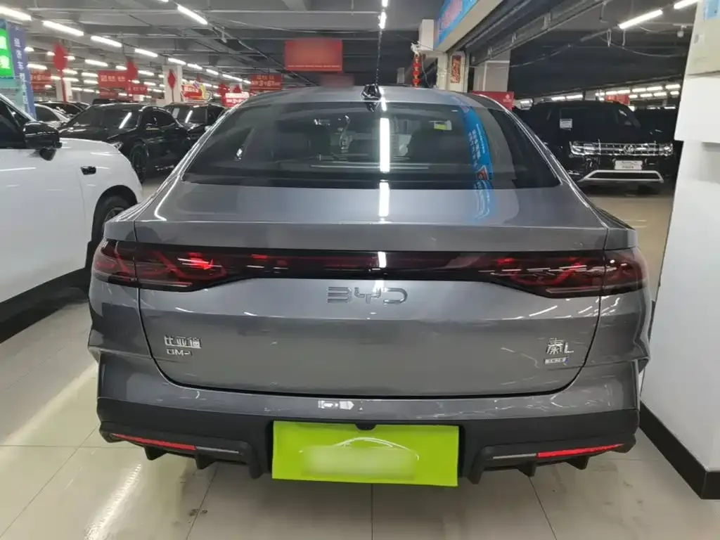 BYD Qin L — фото 9
