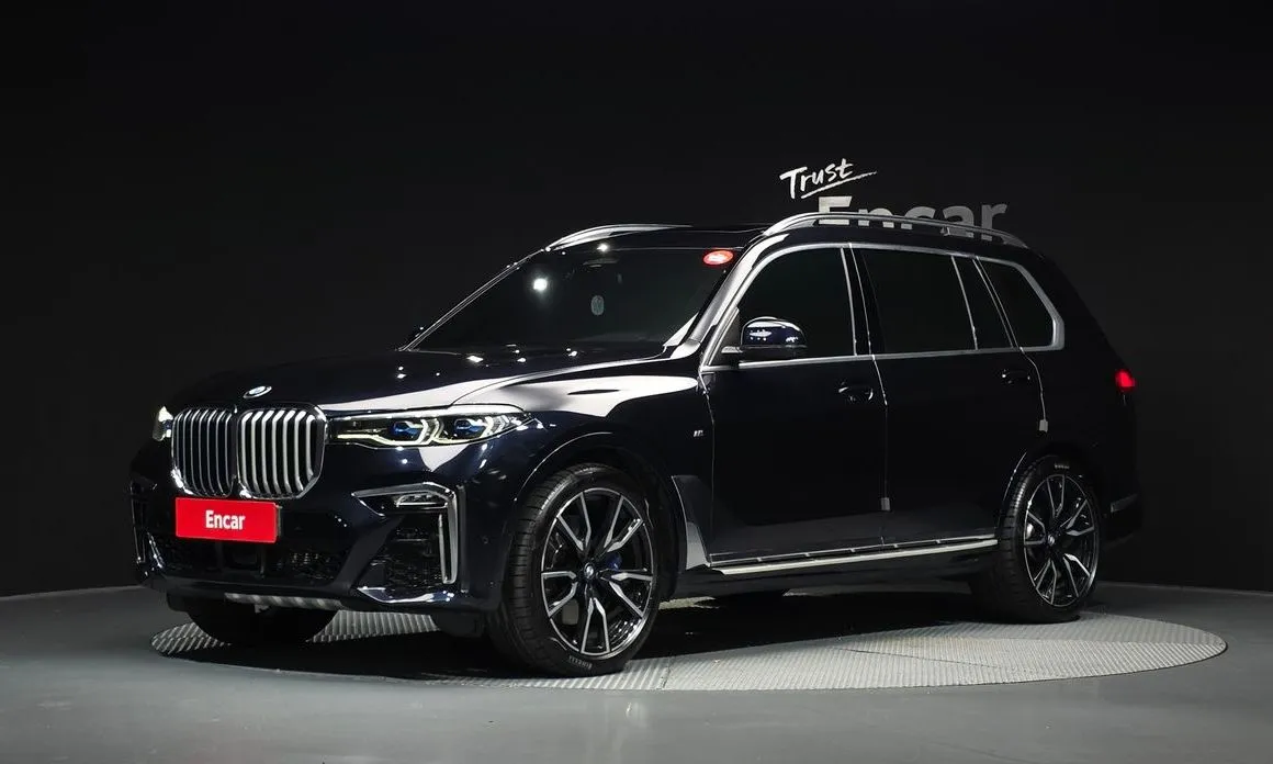 BMW X7 — фото 1