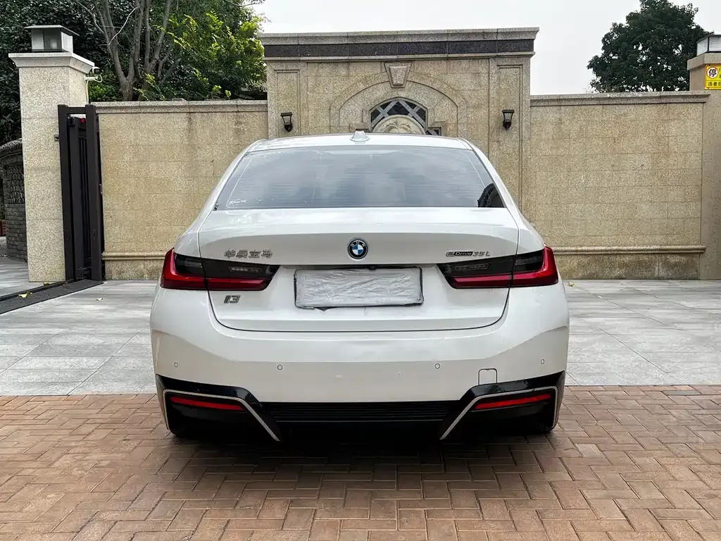 BMW i3 — фото 9