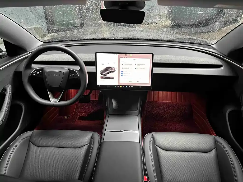 Tesla Model 3 — фото 4