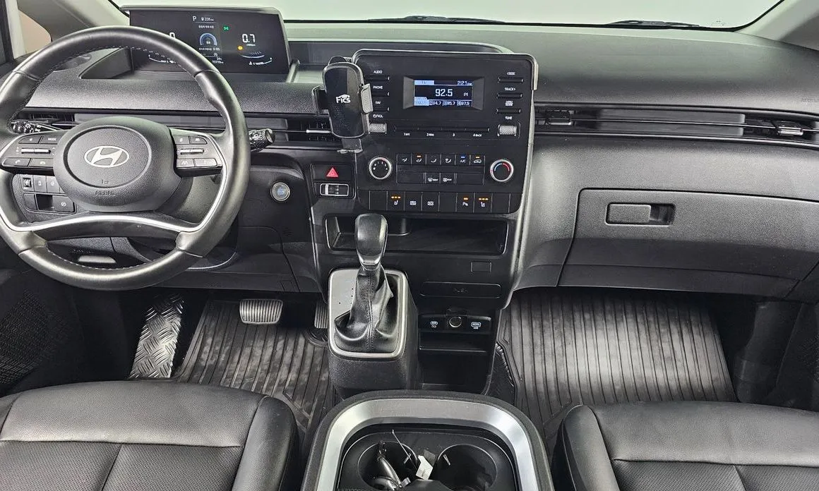 Hyundai Staria — фото 7