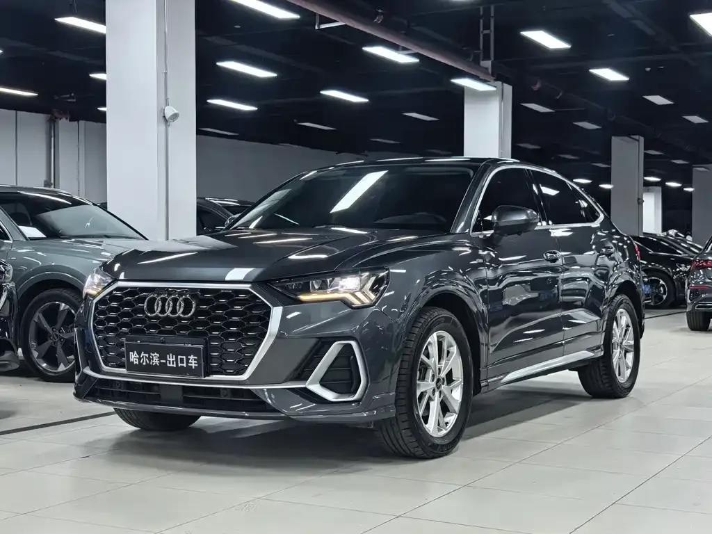 Audi Q3 Sportback — фото 1