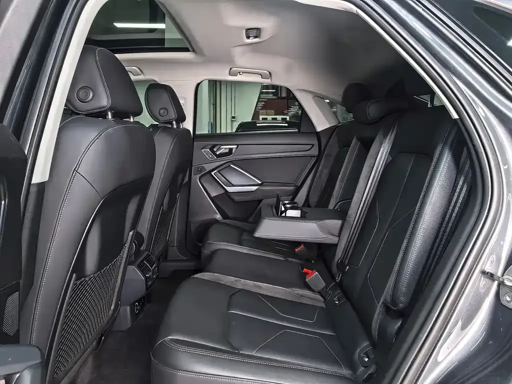 Audi Q3 Sportback — фото 6