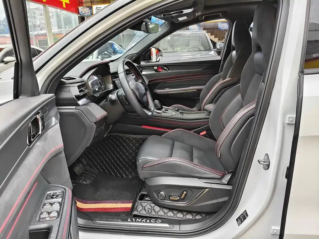 Lynk & Co 05 — фото 5