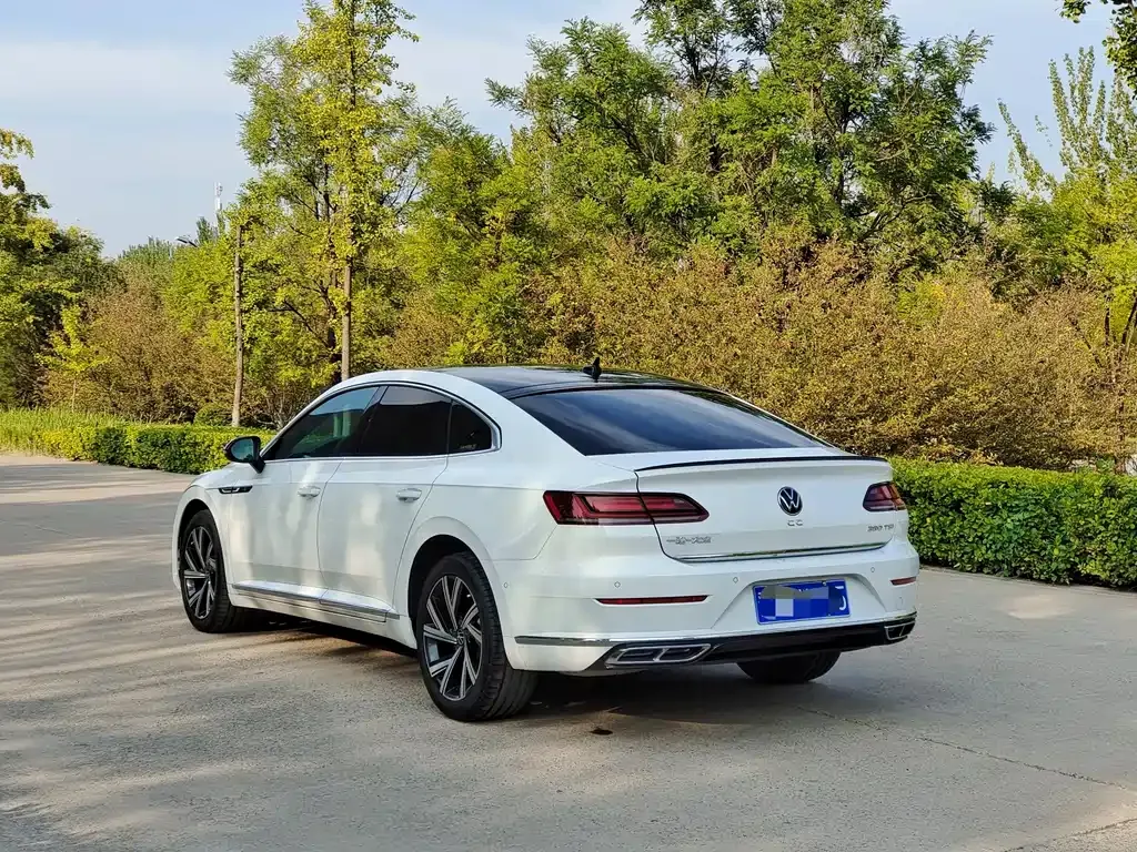 Volkswagen CC — фото 9