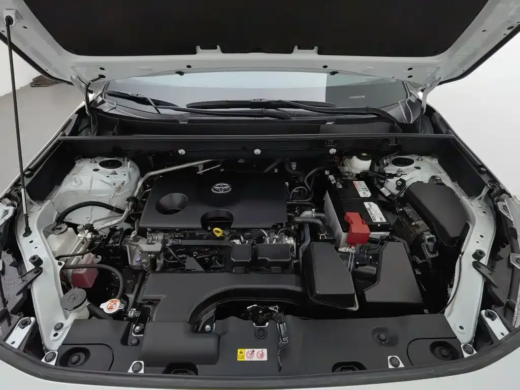 Toyota Wildlander — фото 10