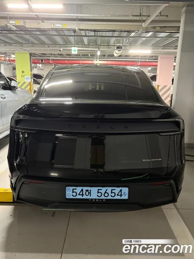 Tesla Model Y — фото 8