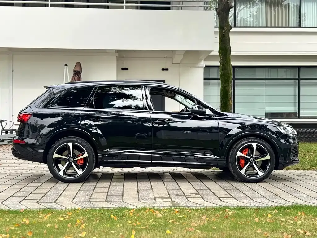 Audi Q7 — фото 2