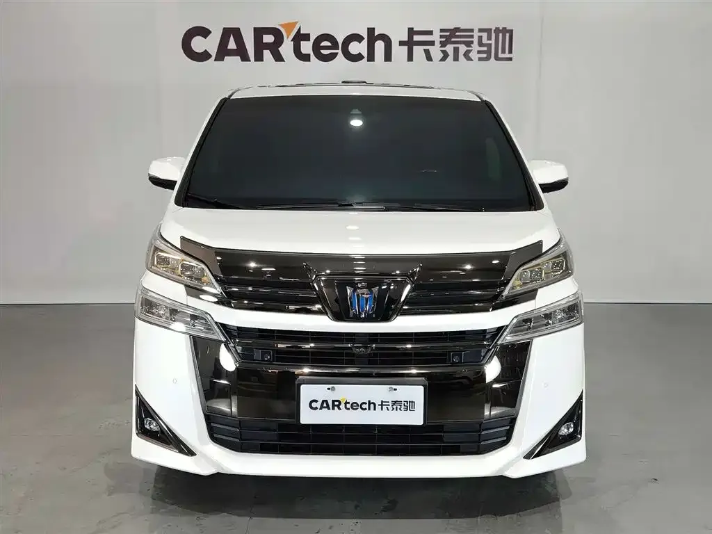 Toyota Vellfire — фото 10
