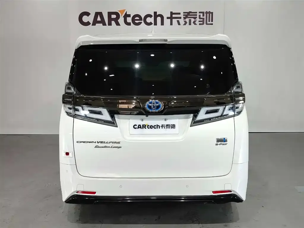 Toyota Vellfire — фото 9
