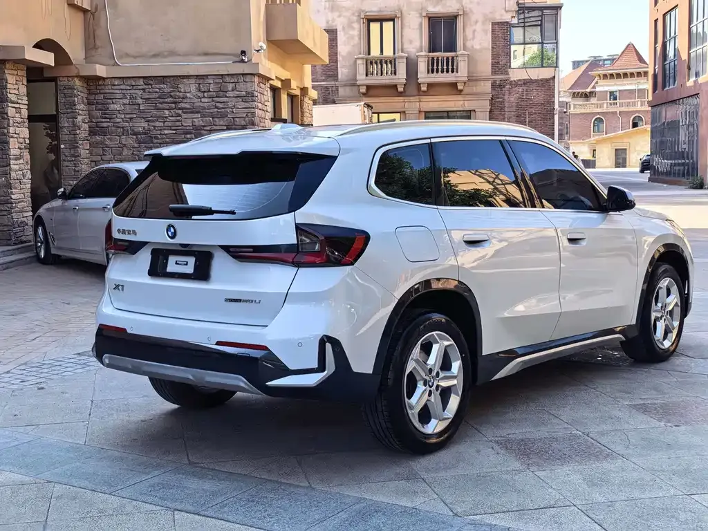 BMW X1 — фото 10