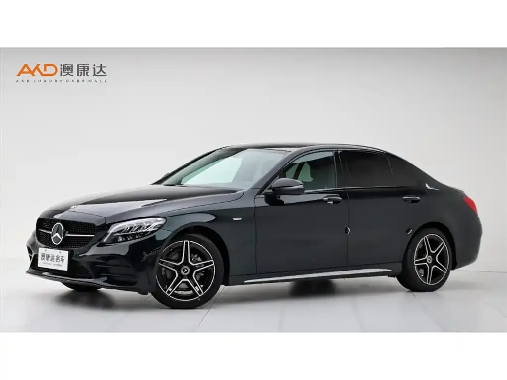 Mercedes-Benz C-Class — фото 1
