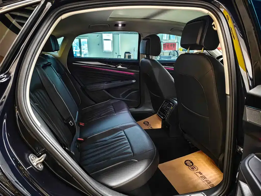 Volkswagen Passat — фото 2