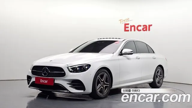 Mercedes-Benz E-Class — фото 1