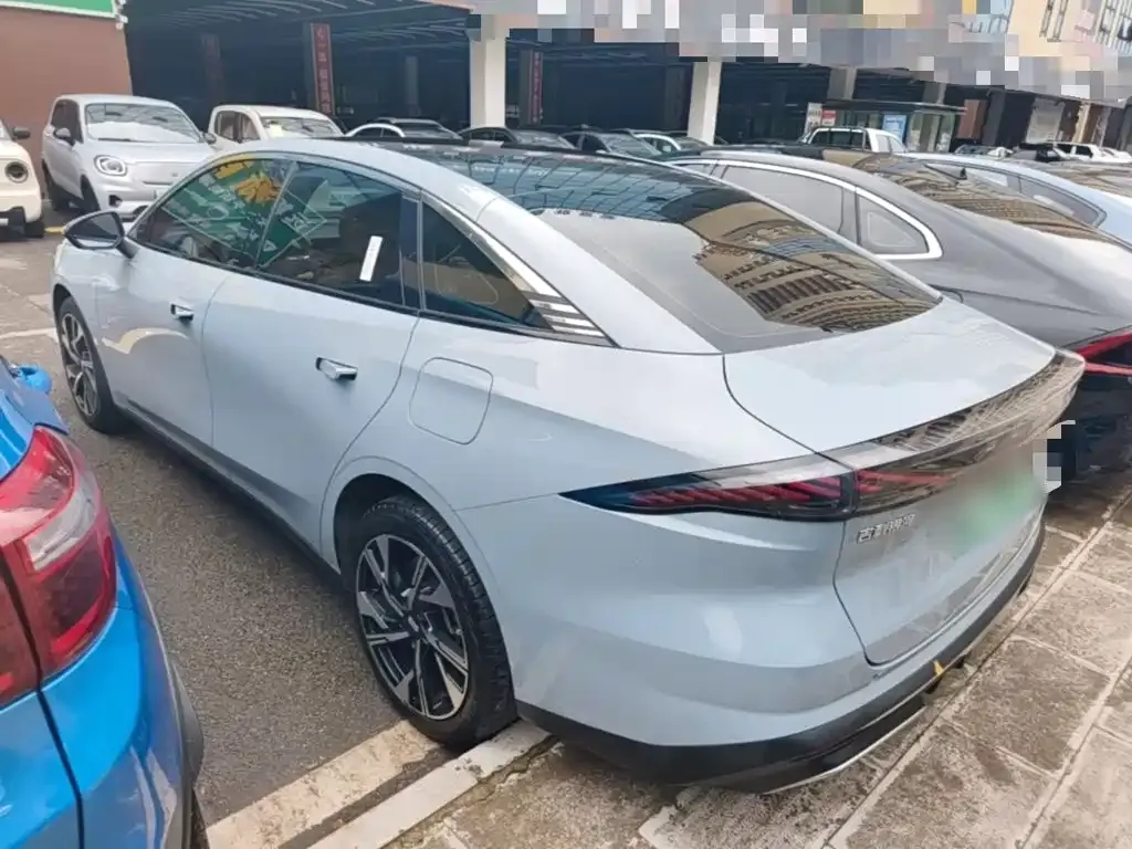 Geely Galaxy L6 — фото 7