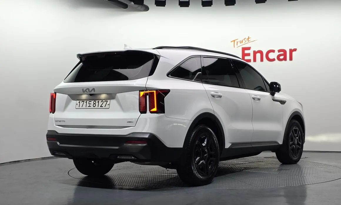Kia Sorento — фото 7