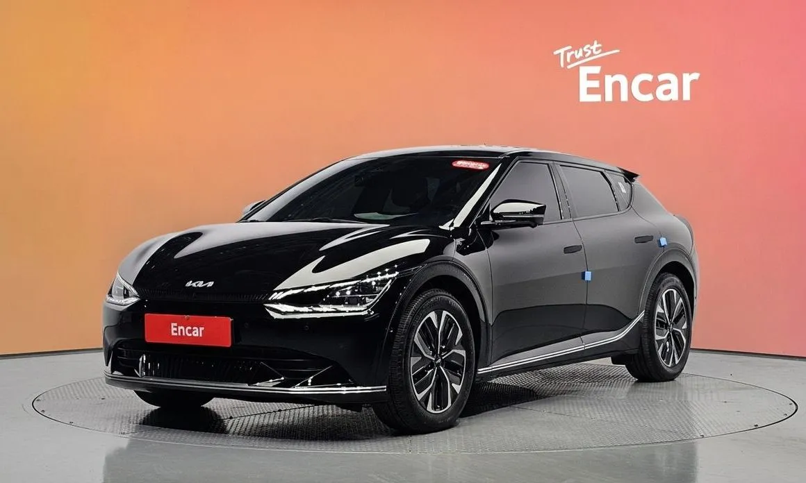 Kia EV6 — фото 1
