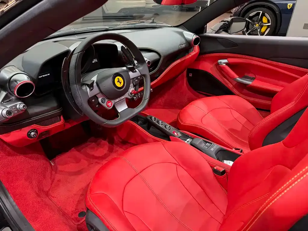 Ferrari F8 — фото 5