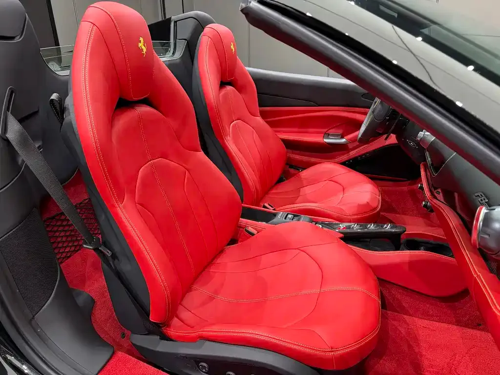 Ferrari F8 — фото 9