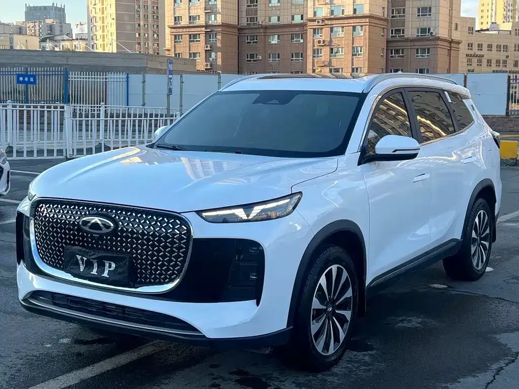 Chery Tiggo 8 PLUS — фото 1