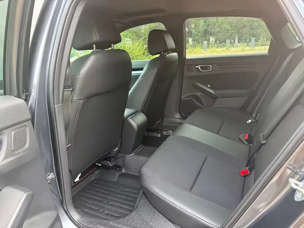 Honda Civic — фото 10