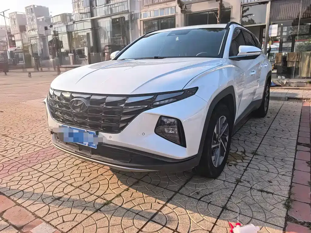 Hyundai Tucson — фото 1