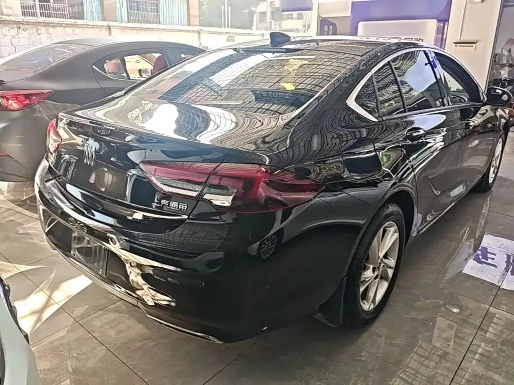 Buick Regal — фото 8