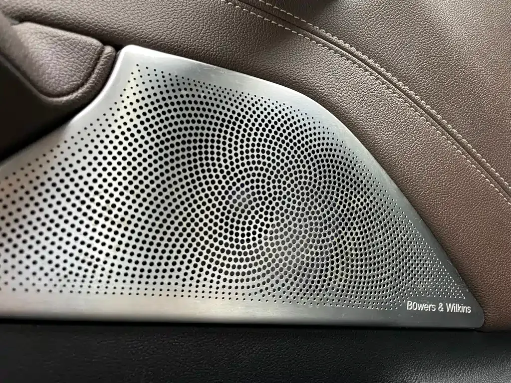 BMW 5 Series New Energy — фото 9