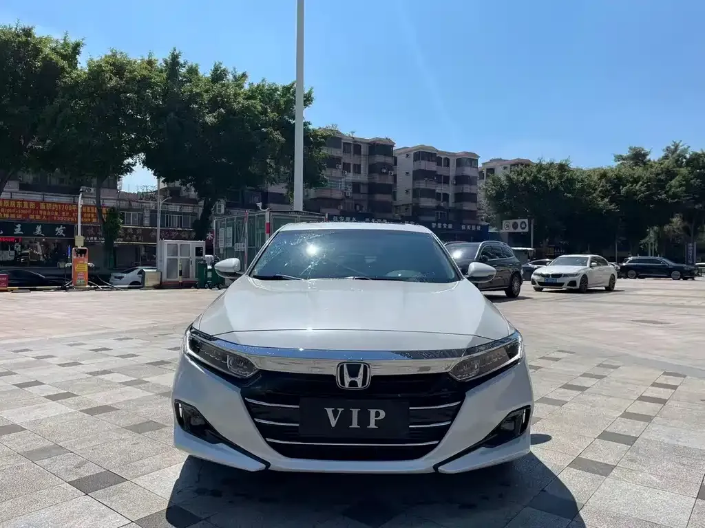 Honda Accord — фото 6
