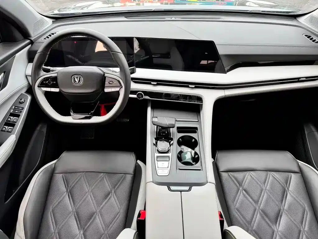 Changan CS75 PLUS — фото 3