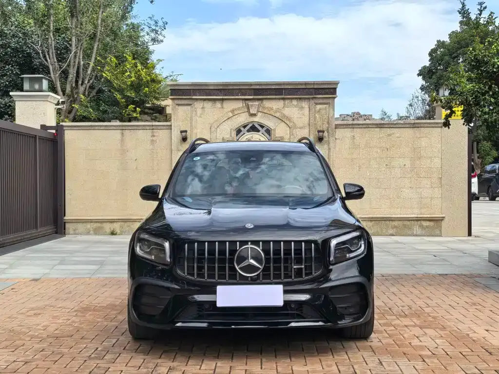 Mercedes-Benz GLB AMG — фото 8