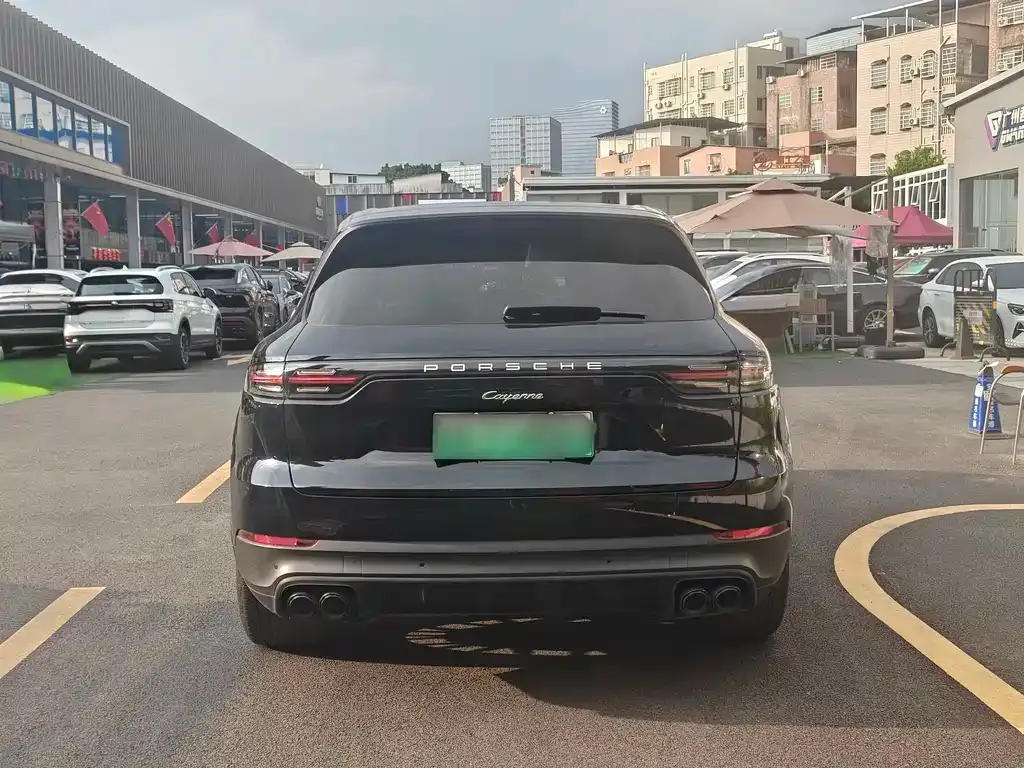 Porsche Cayenne Hybrid — фото 8
