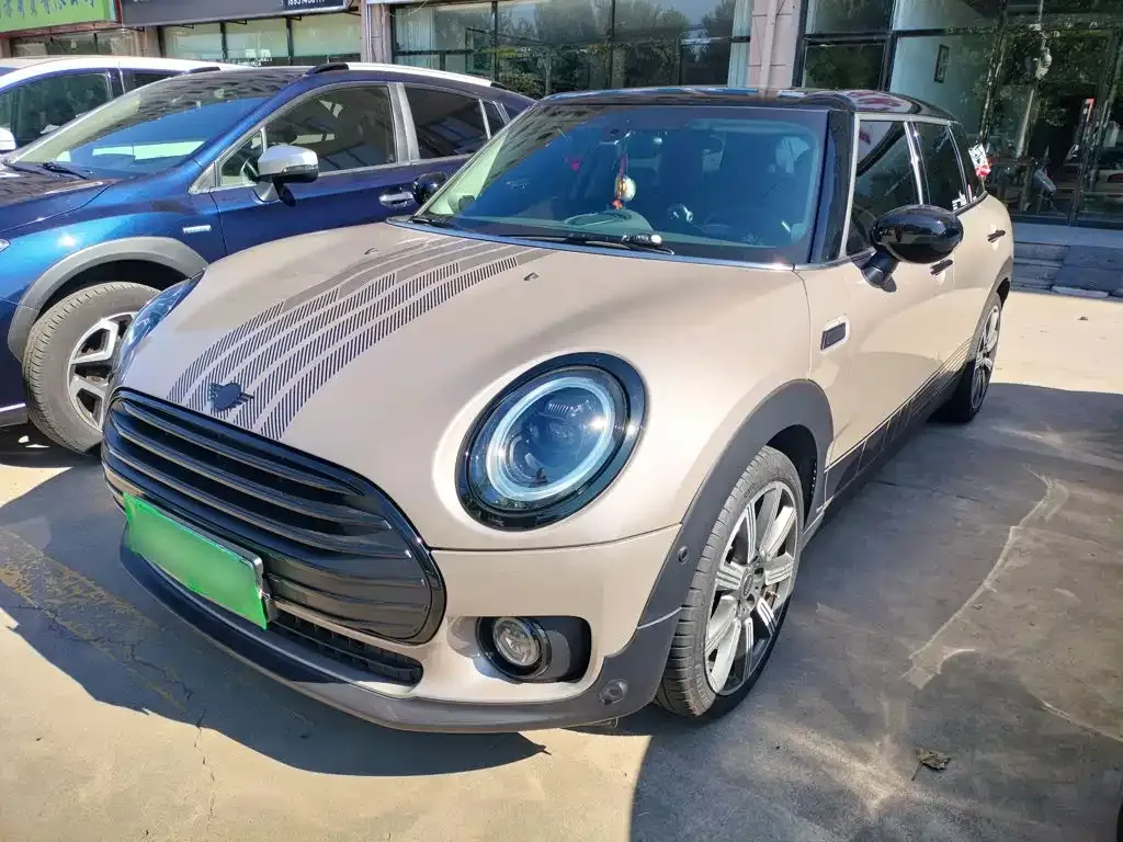 MINI Clubman — фото 2