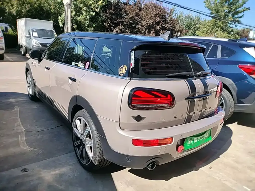 MINI Clubman — фото 8